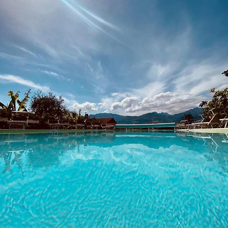 Hotel Ideal Малчезине Екстериор снимка