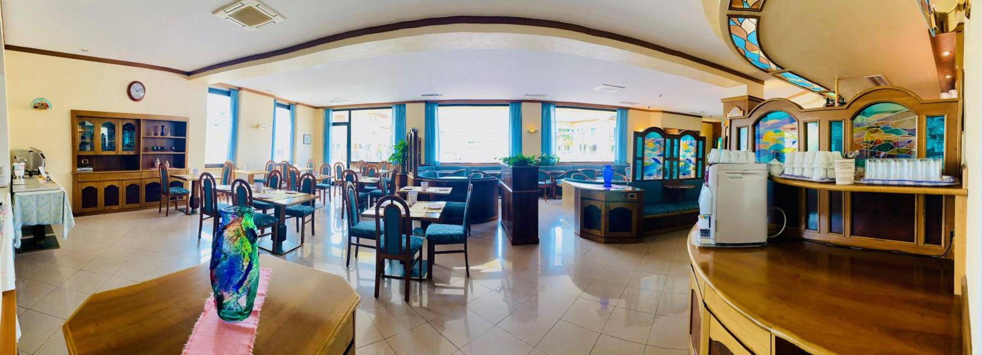 Hotel Ideal Малчезине Екстериор снимка
