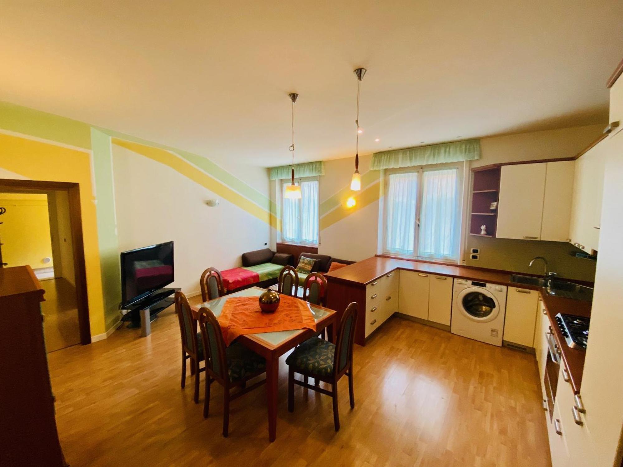 Hotel Ideal Малчезине Екстериор снимка