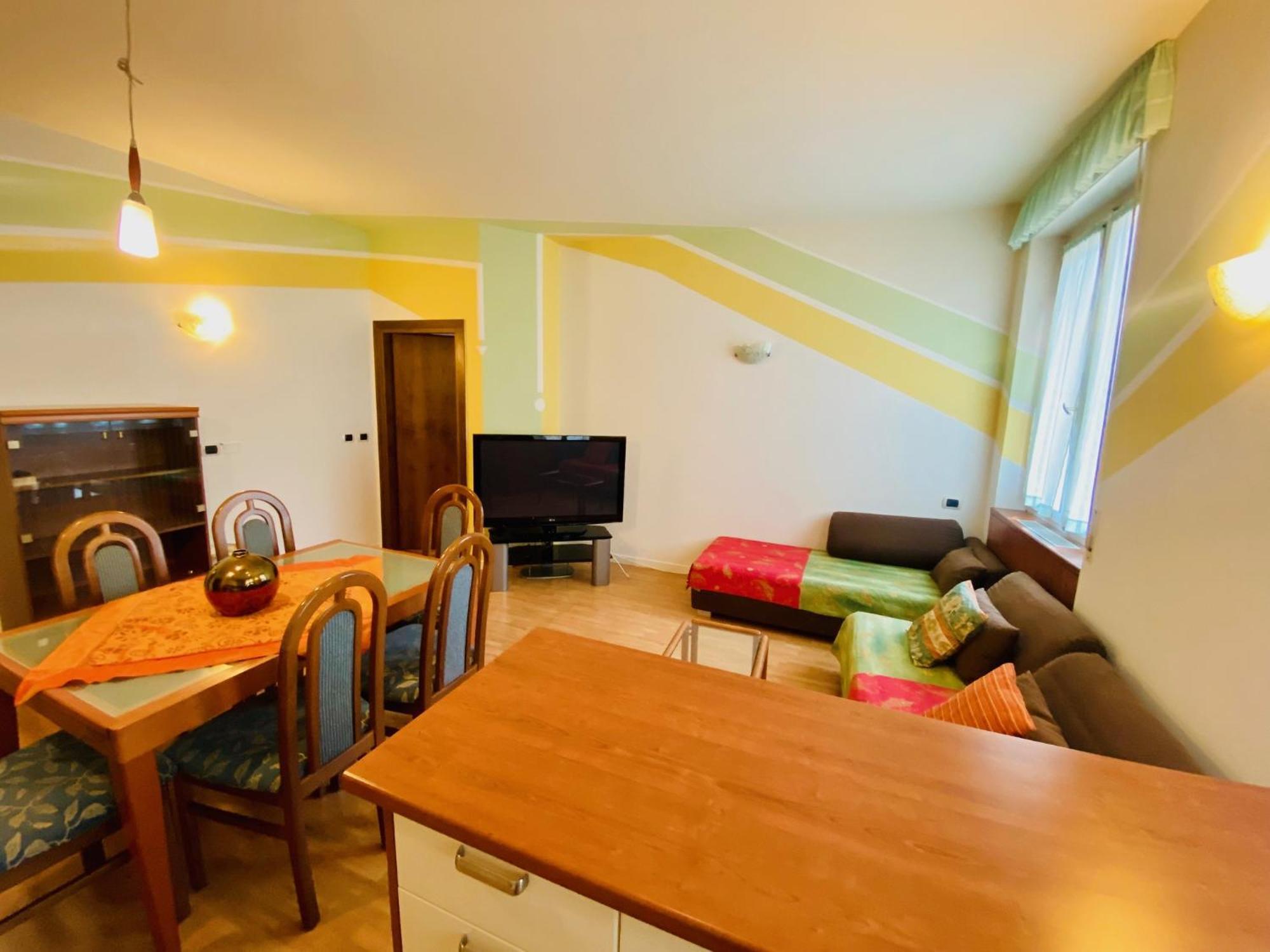 Hotel Ideal Малчезине Екстериор снимка
